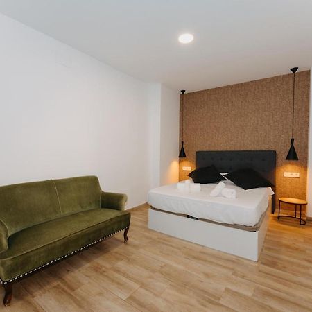 Coverlin Apartamentos San Francisco Малага Стая снимка