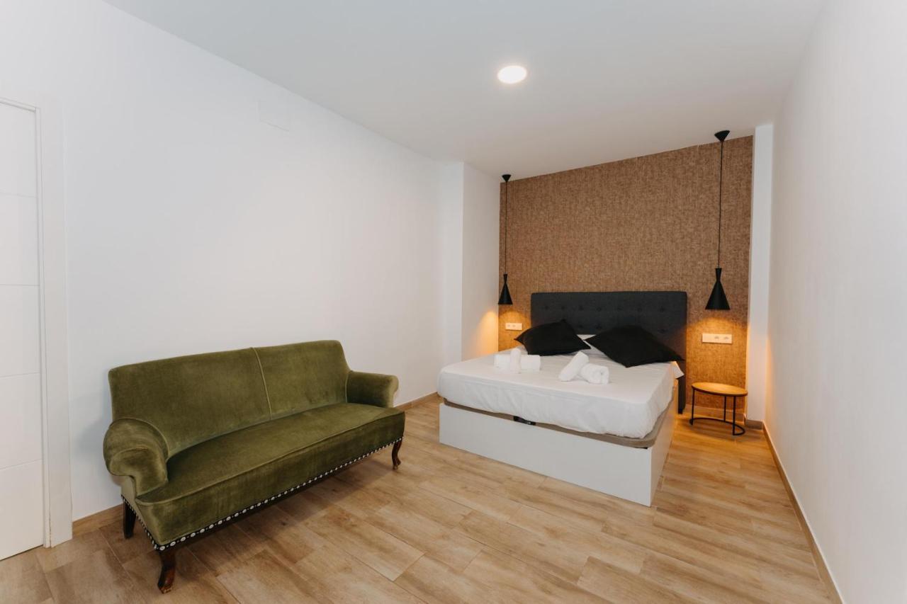 Coverlin Apartamentos San Francisco Малага Стая снимка