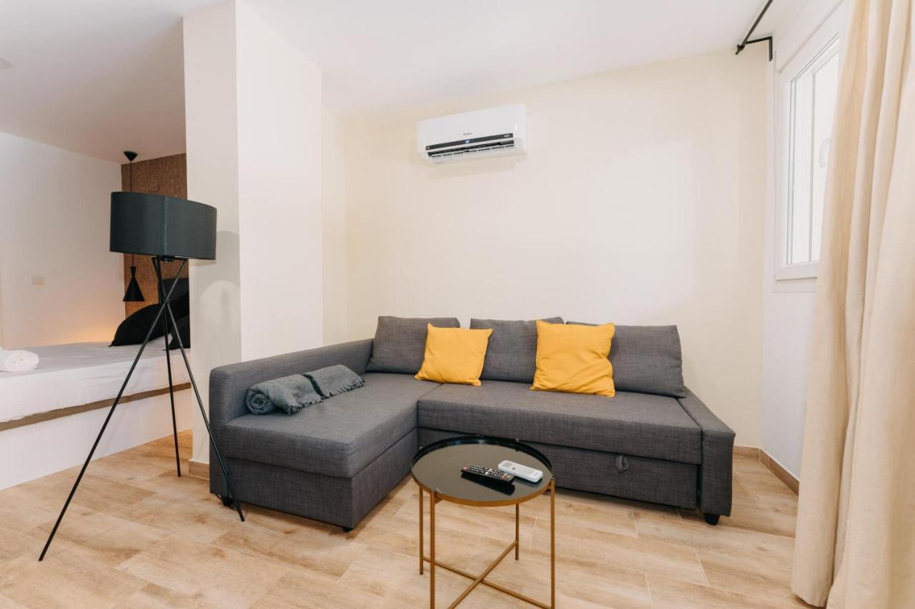 Coverlin Apartamentos San Francisco Малага Стая снимка