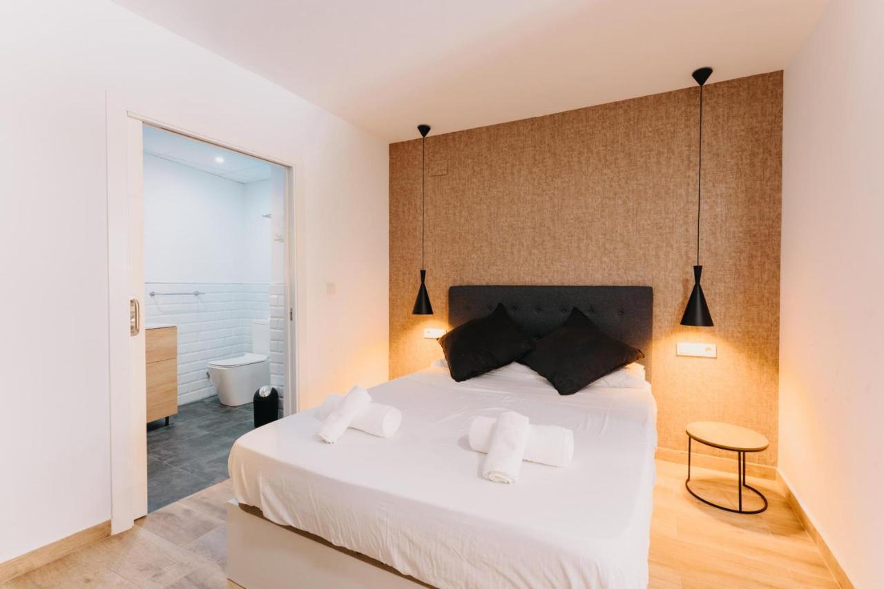 Coverlin Apartamentos San Francisco Малага Стая снимка